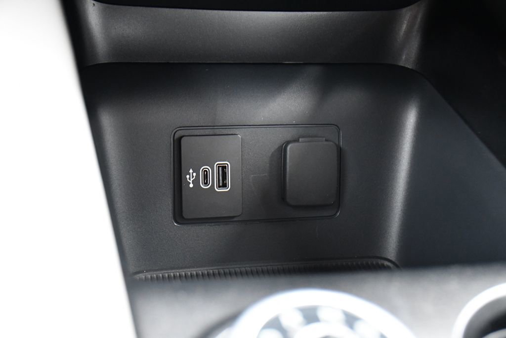 Used 2026 Ford Explorer Active w/ Active Comfort Package image 33