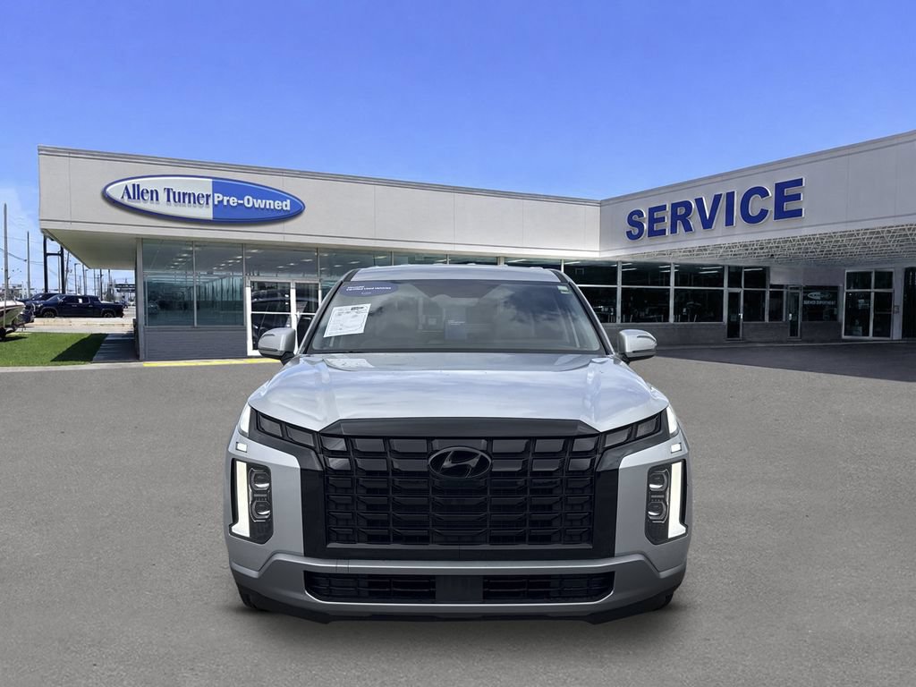 Certified 2023 Hyundai Palisade SE w/ Cargo Package AWD/4WD image 3