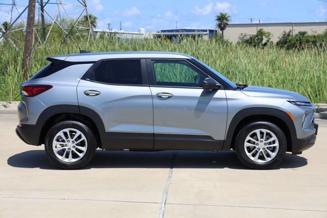 New 2026 Chevrolet TrailBlazer LS w/ LS Convenience Package FWD image 4