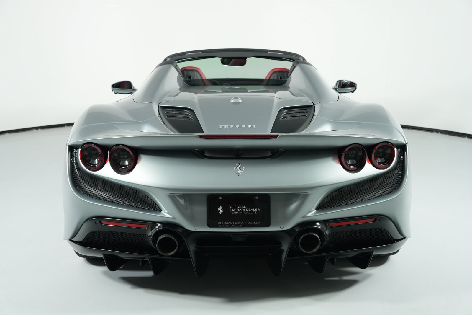 Used 2021 Ferrari F8 Spider RWD image 27