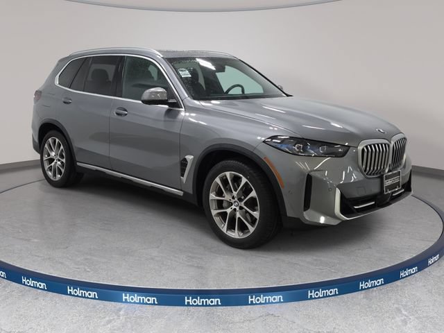 Certified 2024 BMW X5 xDrive40i w/ Premium Package AWD/4WD image 3