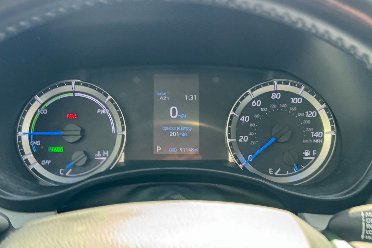 Used 2020 Toyota Highlander LE image 26