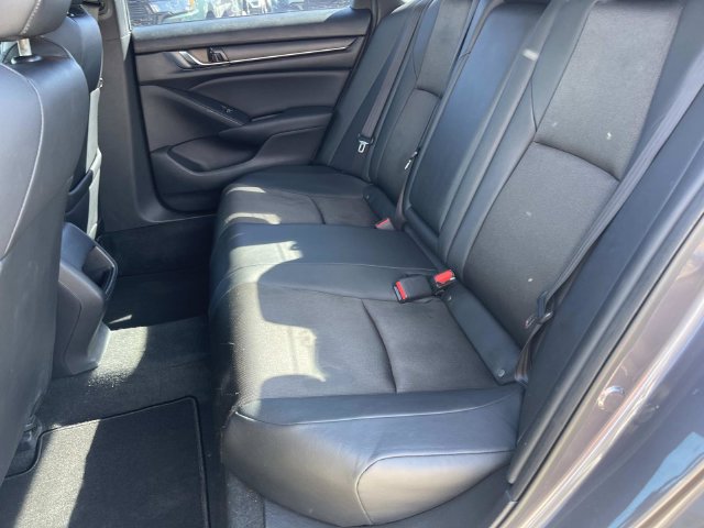 Used 2019 Honda Accord Sport image 16
