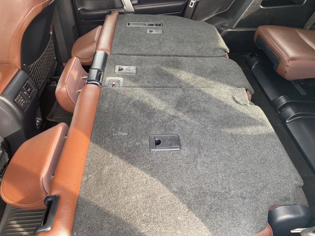 Used 2020 Toyota 4Runner Limited AWD/4WD image 39