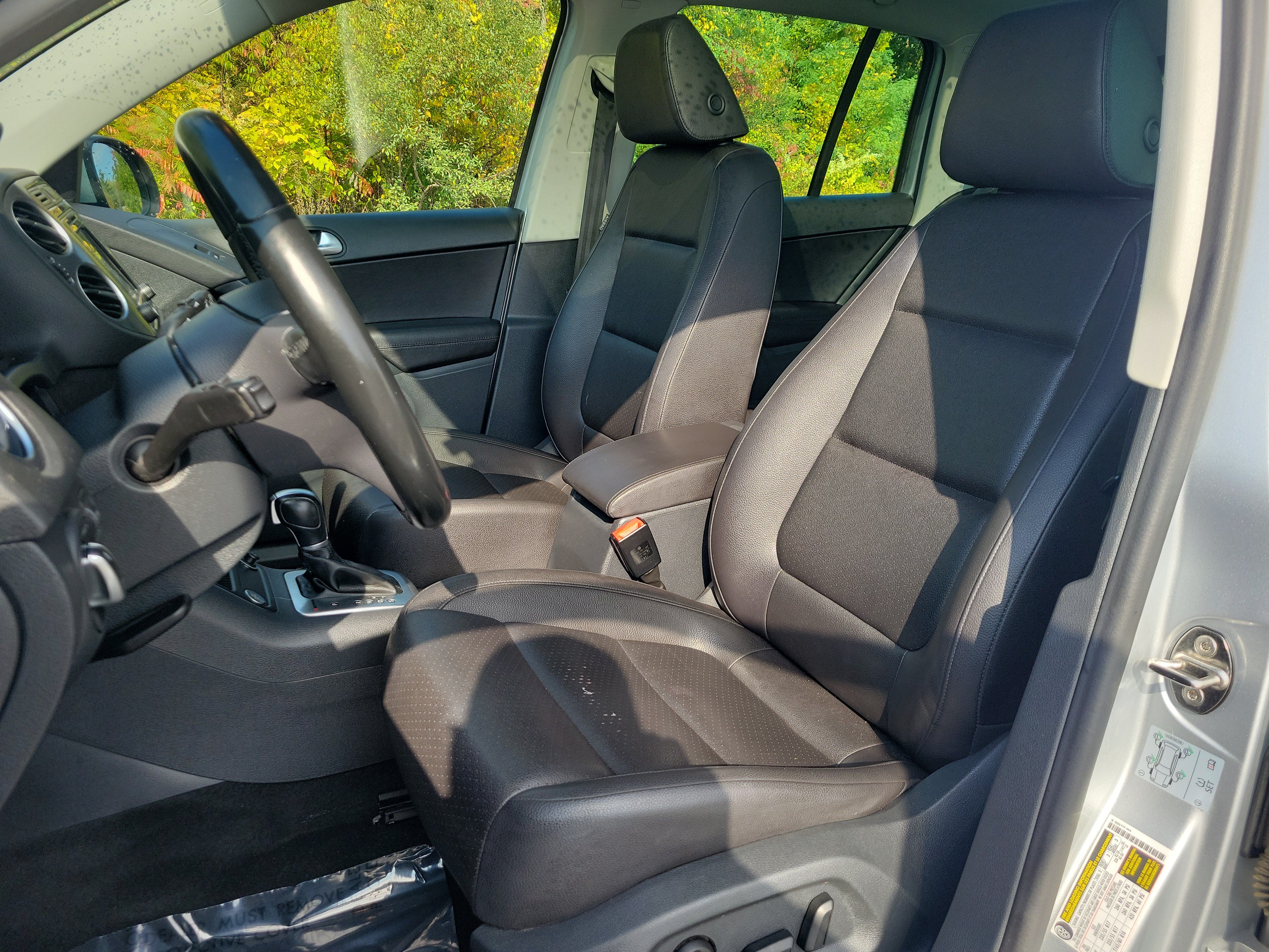 Used 2017 Volkswagen Tiguan Wolfsburg Edition AWD/4WD image 14