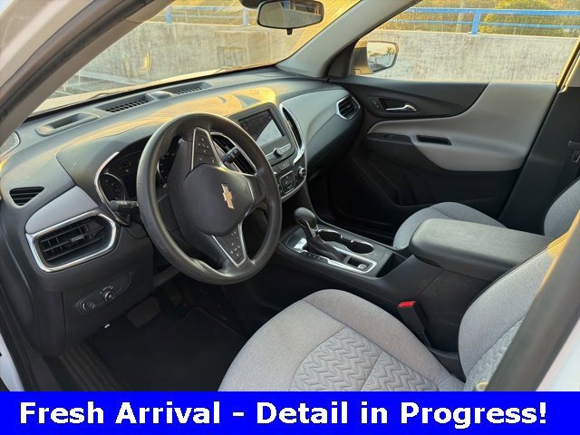 Used 2022 Chevrolet Equinox LS w/ LS Convenience Package image 16