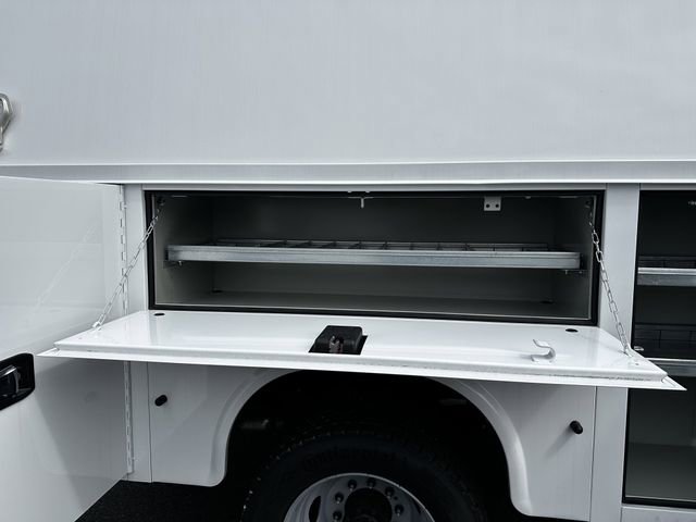New 2026 Ford F550 4x4 Crew Cab image 63
