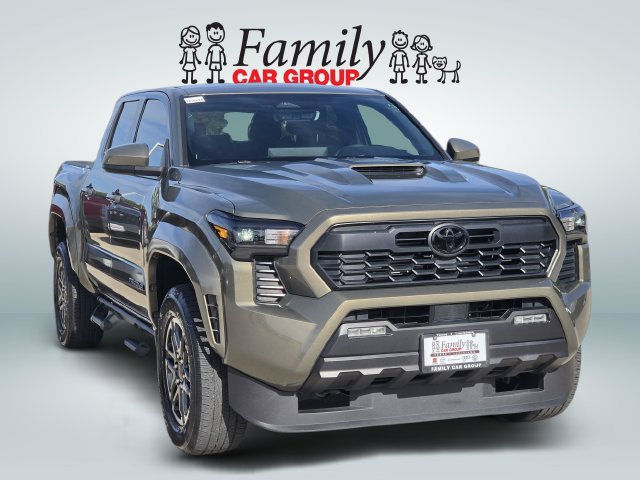 Used 2024 Toyota Tacoma TRD Sport RWD image 2