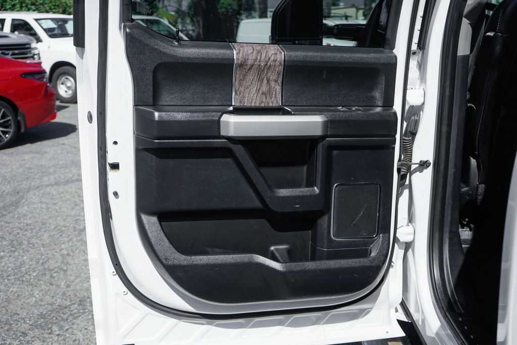 Used 2017 Ford F350 Lariat RWD image 32
