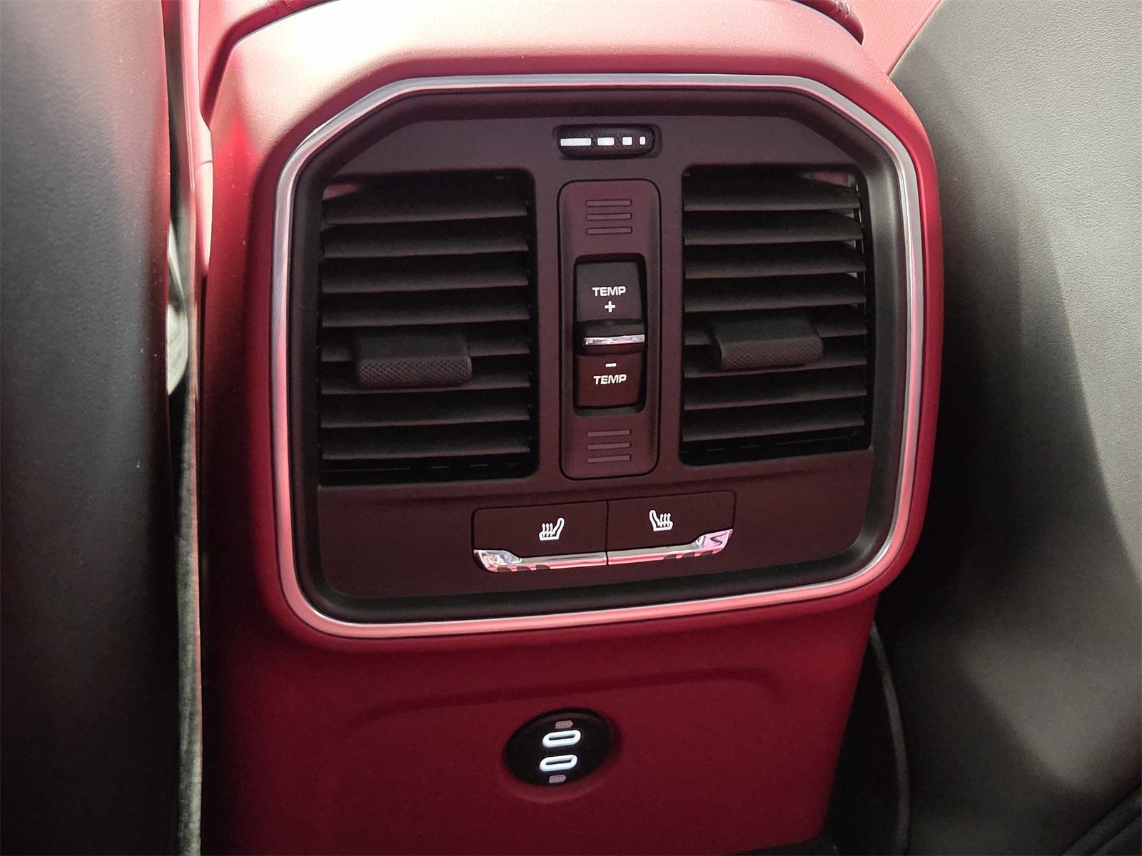 New 2026 Porsche Macan S image 12