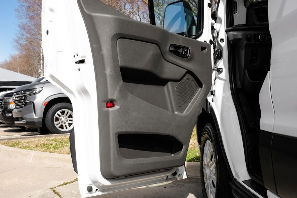Used 2023 Ford Transit 350 XLT image 40