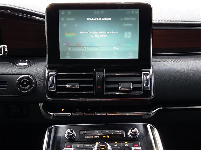 Used 2021 Lincoln Navigator Reserve image 11
