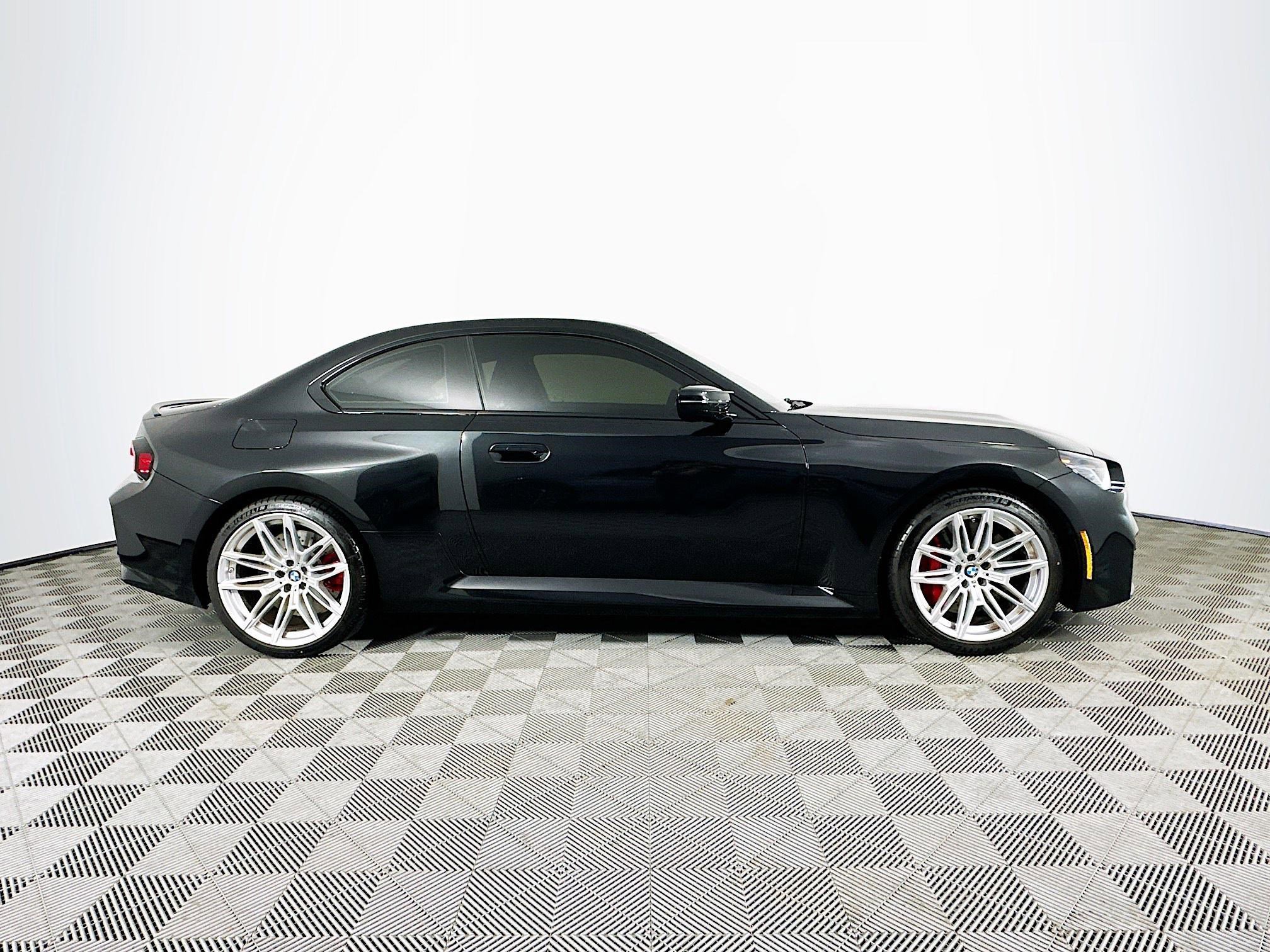 Used 2025 BMW M2 image 8