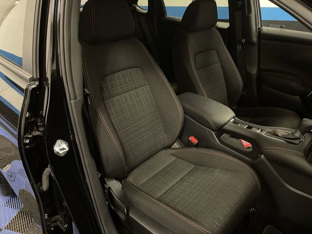 Certified 2025 Honda HR-V Sport image 24