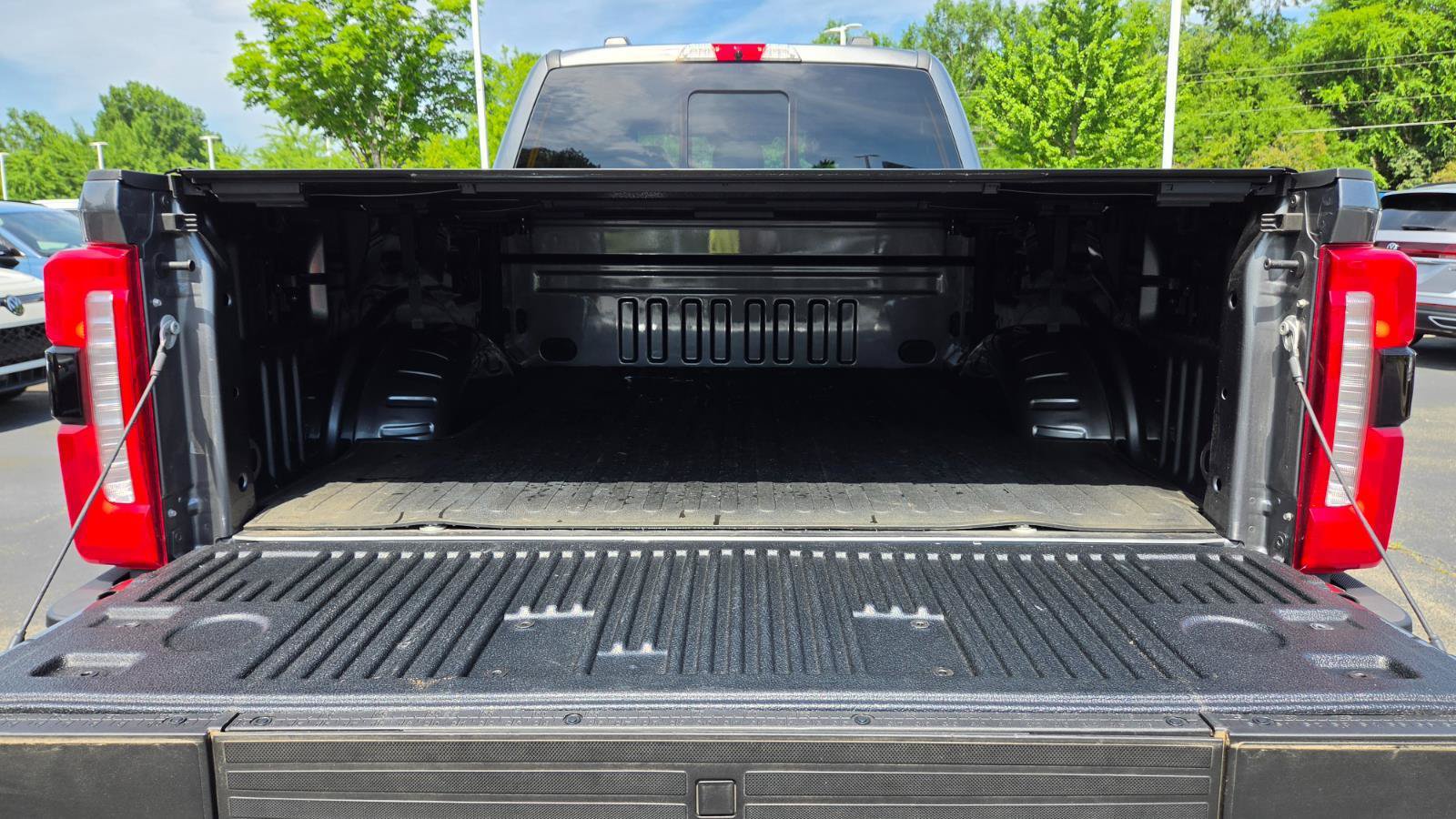 Used 2024 Ford F350 Lariat w/ Chrome Package AWD/4WD image 30