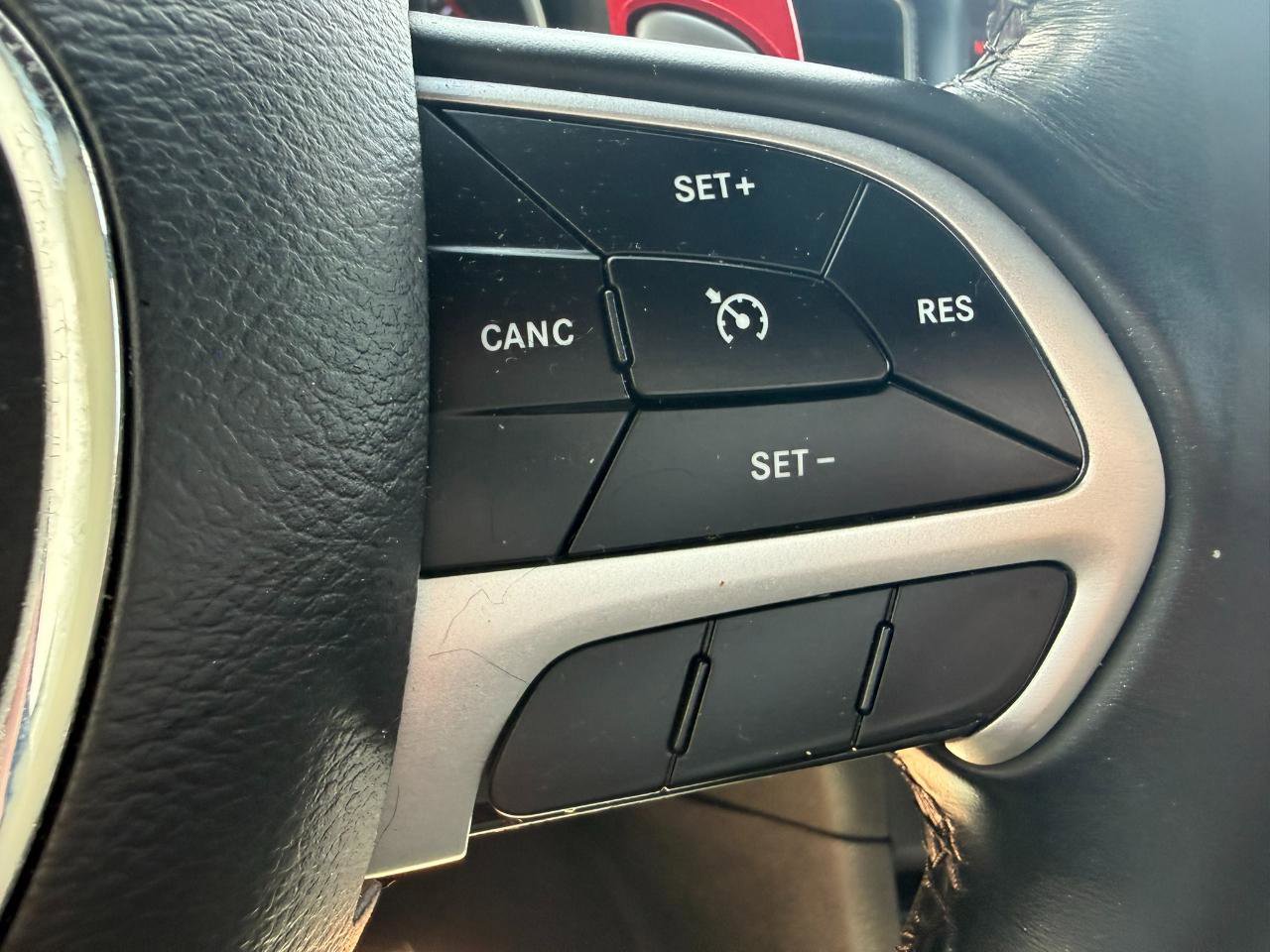 Used 2017 Dodge Charger R/T image 33