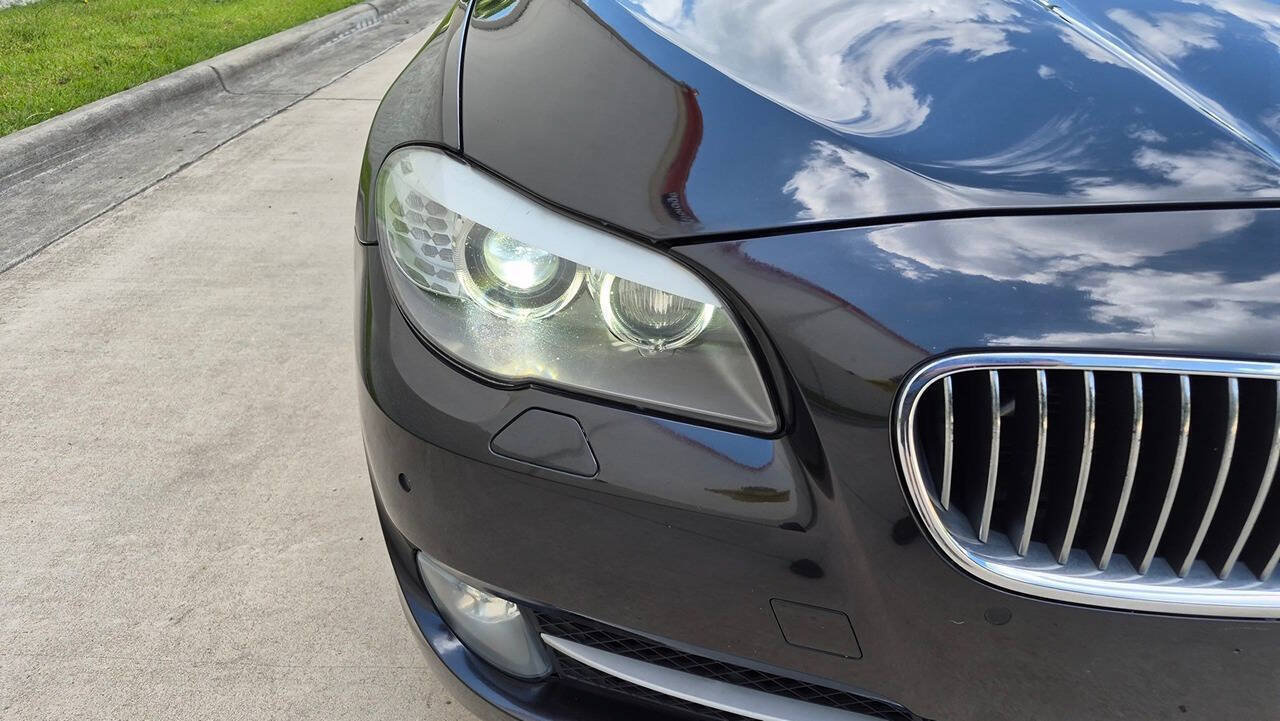 Used 2012 BMW 528i xDrive Sedan AWD/4WD image 11