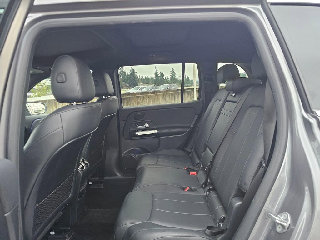 Used 2022 Mercedes-Benz EQB 350 4MATIC image 27