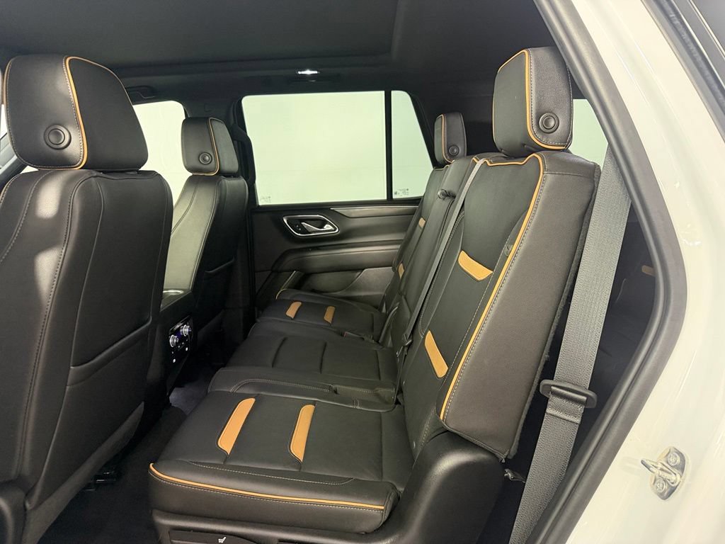 Used 2024 GMC Yukon AT4 w/ AT4 Premium Plus Package AWD/4WD image 19