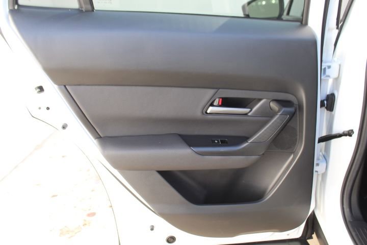 Certified 2025 MAZDA CX-50 AWD 2.5 Hybrid w/ Premium Pkg image 32