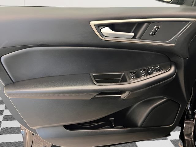 Used 2024 Ford Edge SEL AWD/4WD image 11