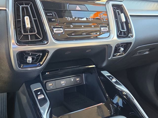 Used 2023 Kia Sorento SX image 24