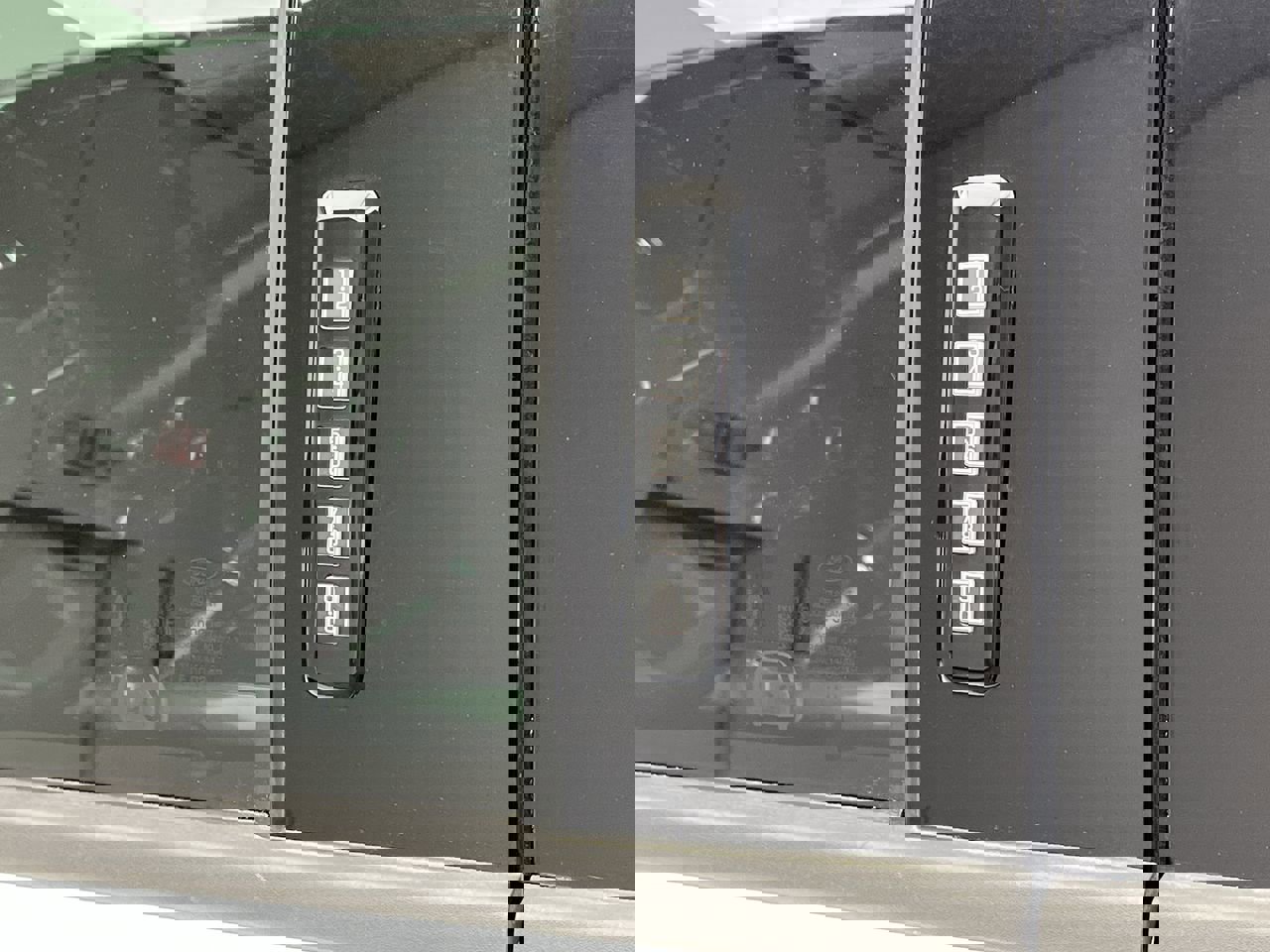 Used 2023 Ford F150 Lariat w/ Equipment Group 502A High image 9