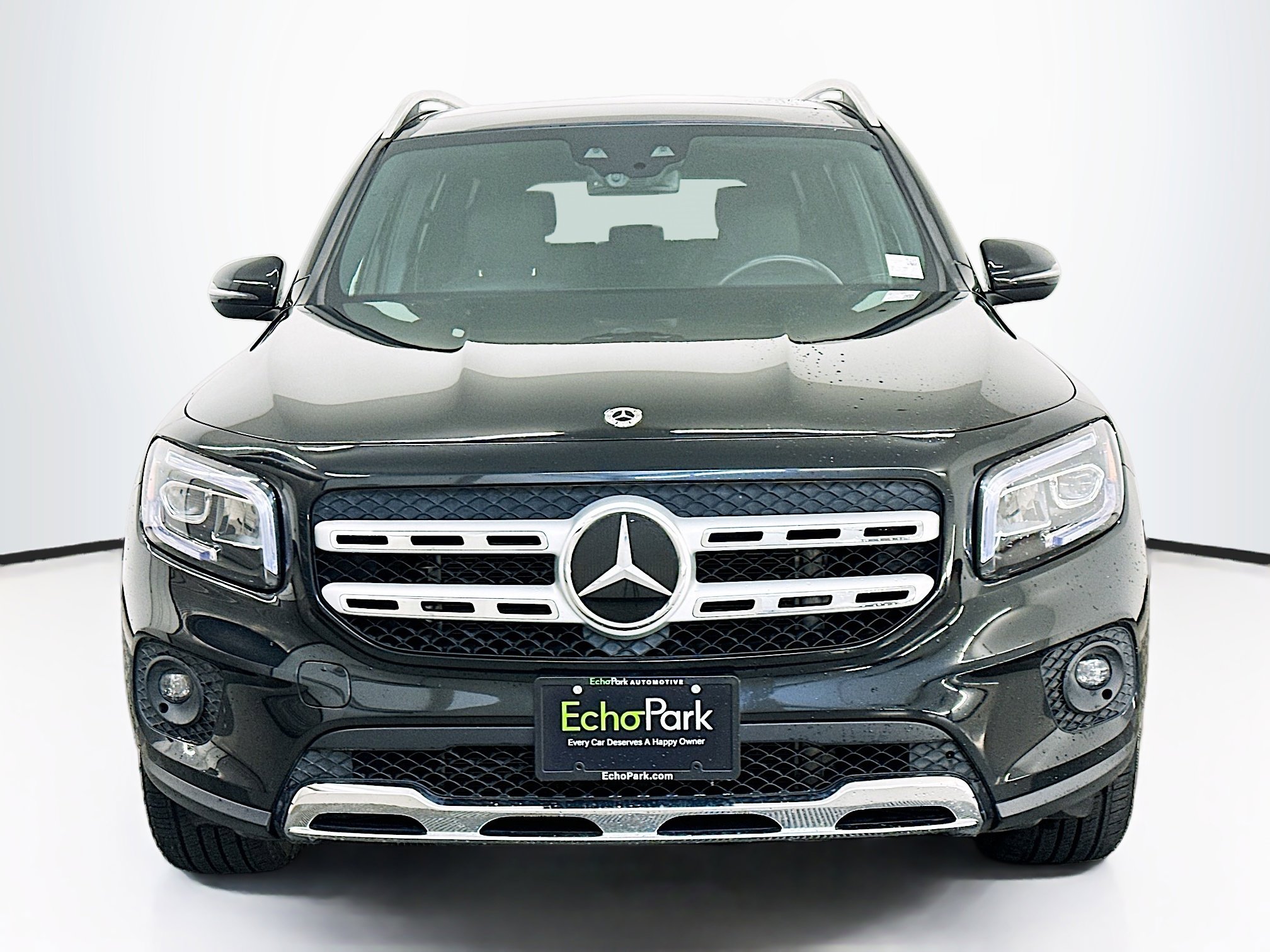 Used 2023 Mercedes-Benz GLB 250 4MATIC image 2