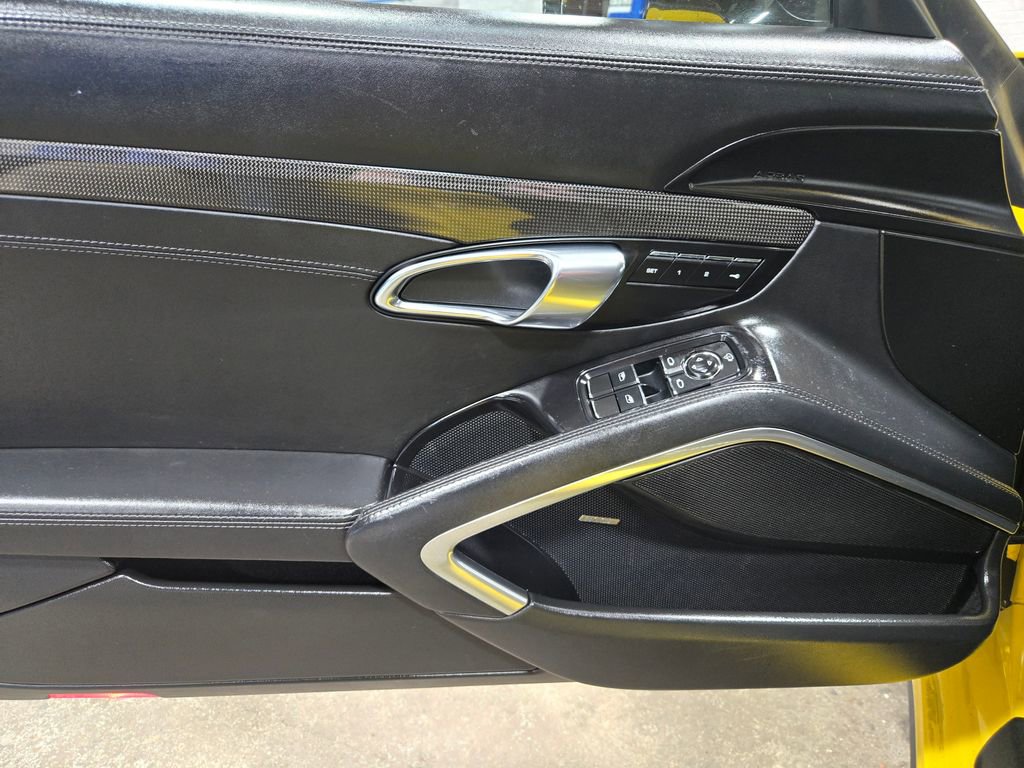 Used 2017 Porsche 911 Carrera 4S image 13