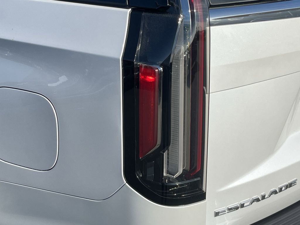 Used 2023 Cadillac Escalade Premium Luxury Platinum image 30