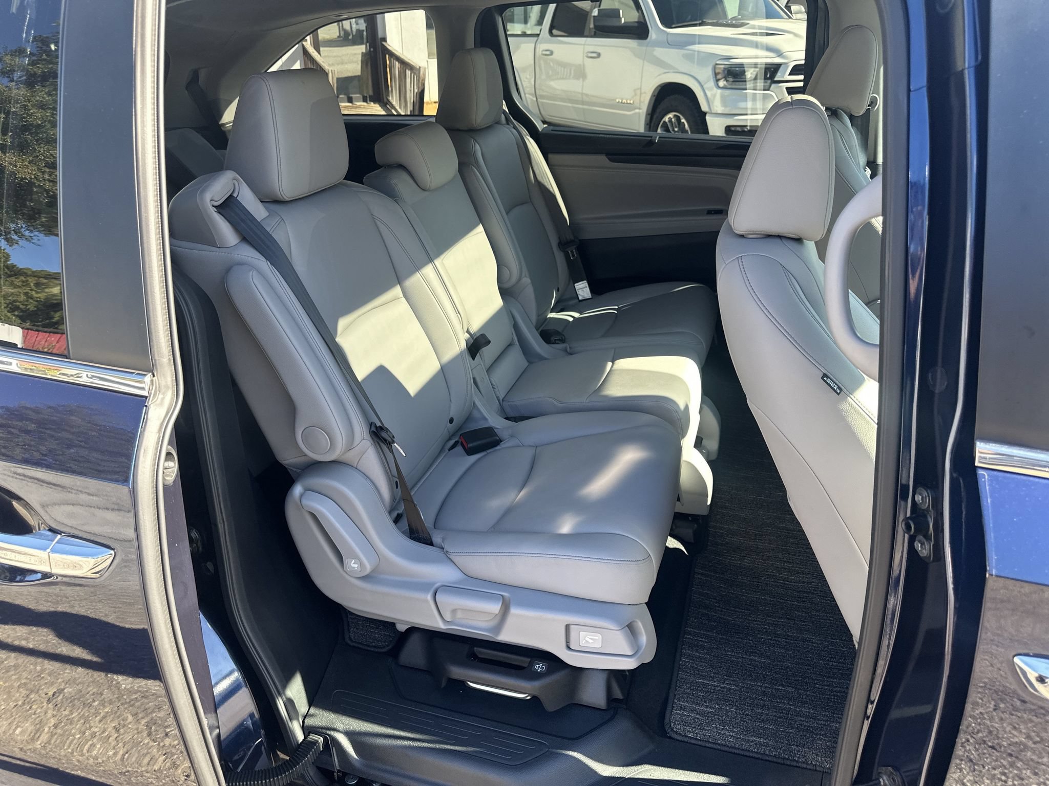 Used 2024 Honda Odyssey EX-L image 15