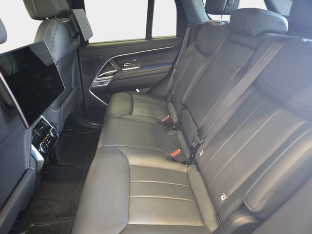 Certified 2023 Land Rover Range Rover First Edition AWD/4WD image 17