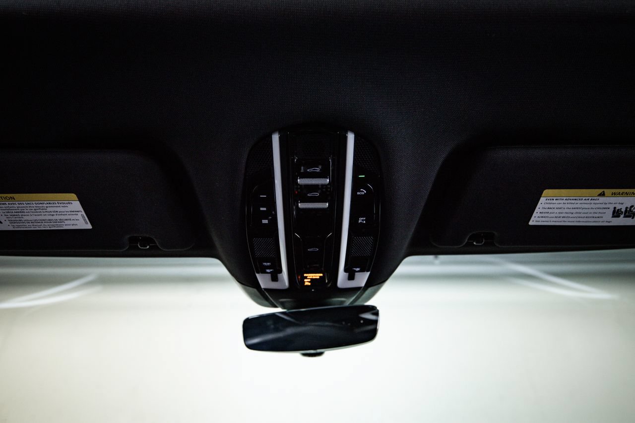 Certified 2023 Porsche Panamera image 20