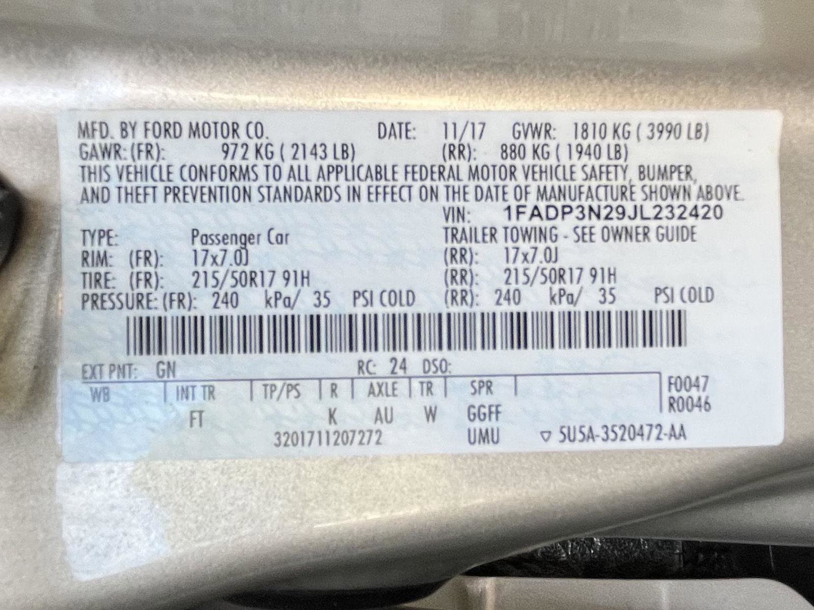 Used 2018 Ford Focus Titanium w/ Titanium Technology Package image 33