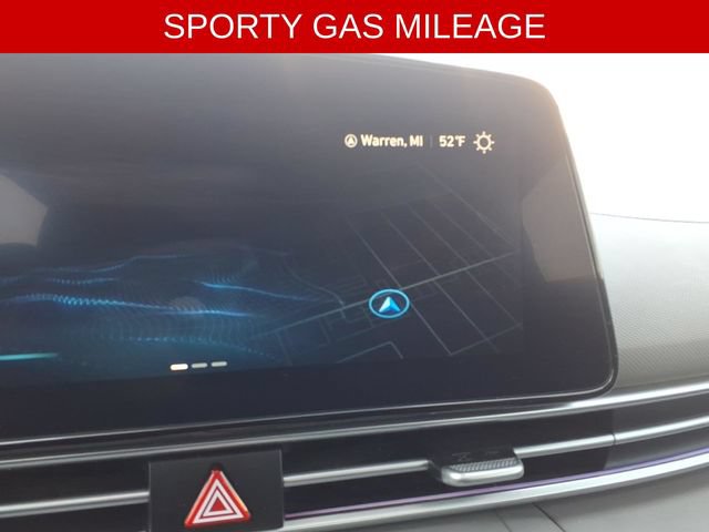 Used 2024 Hyundai Elantra SEL w/ Convenience Package FWD image 17