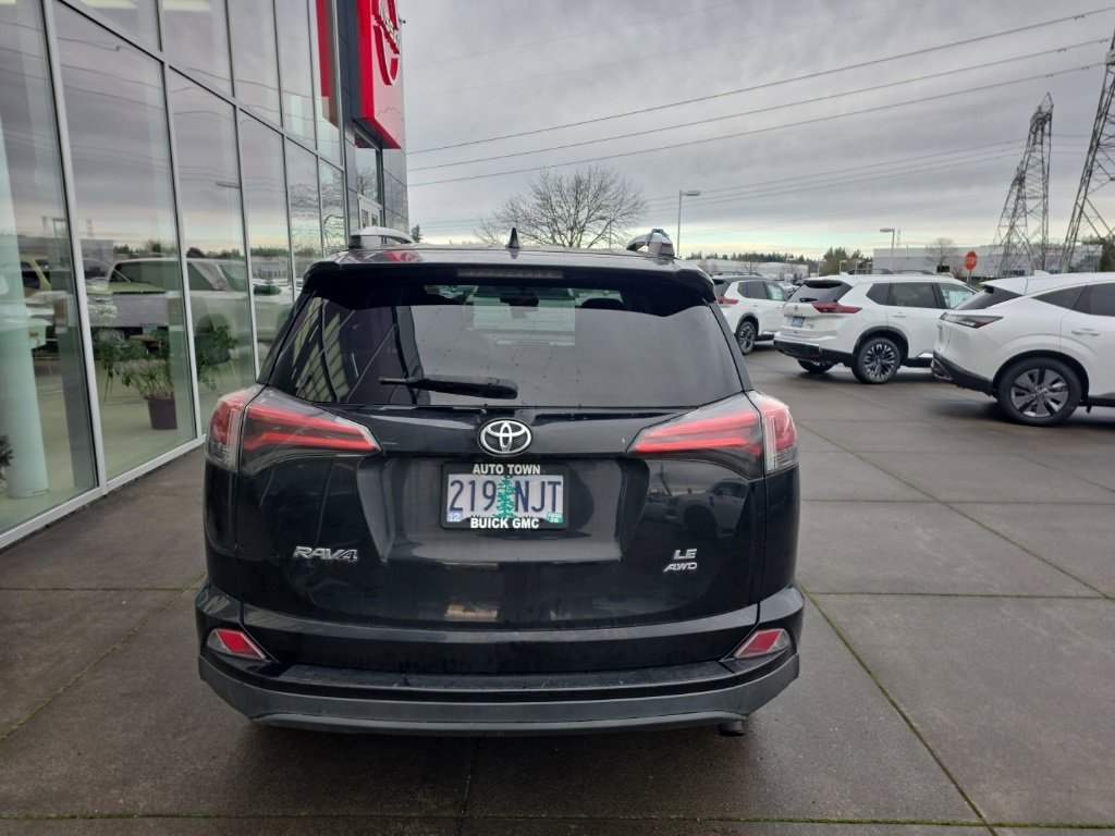 Used 2016 Toyota RAV4 LE image 6