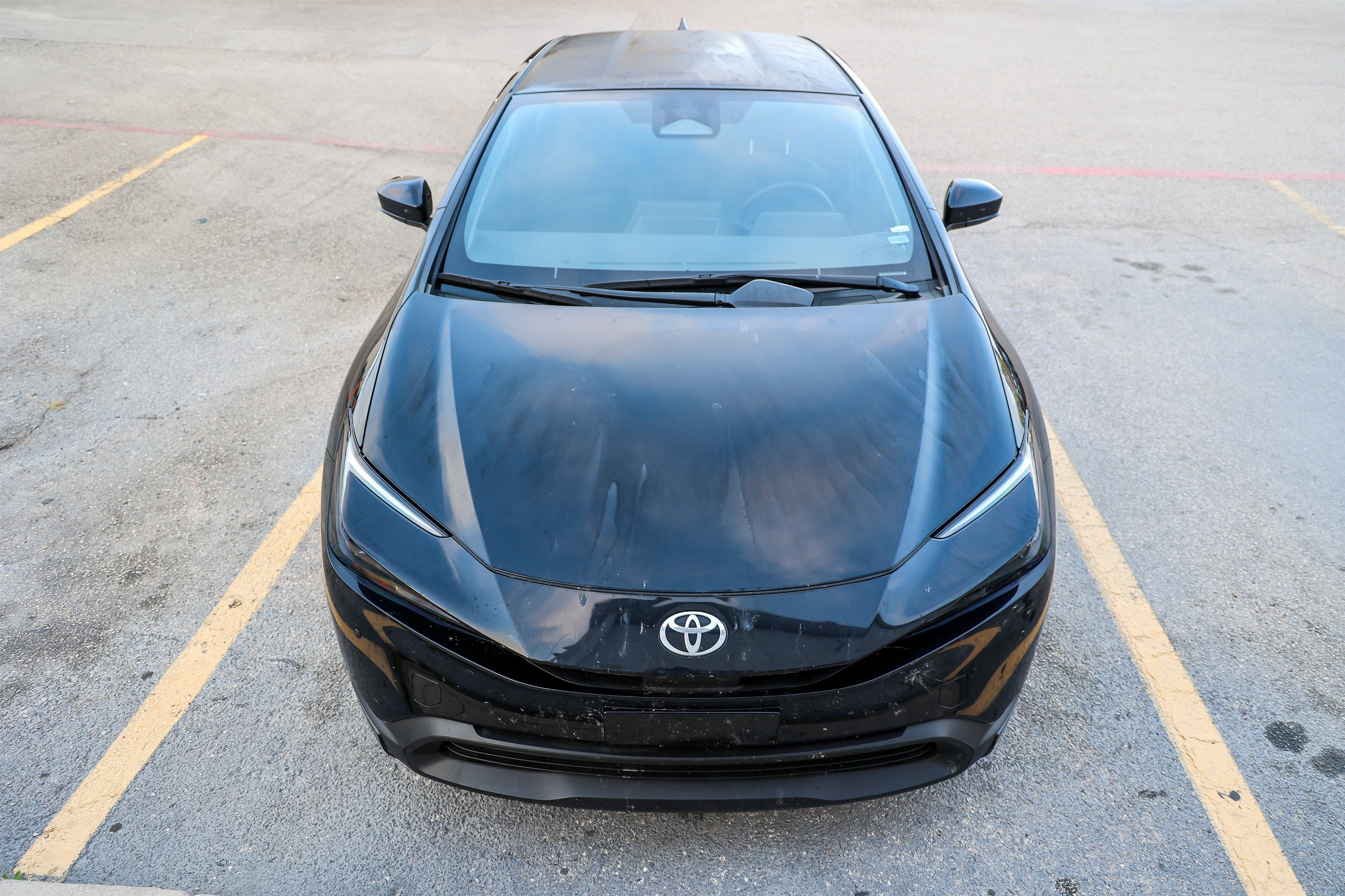 Used 2025 Toyota Prius LE FWD image 5