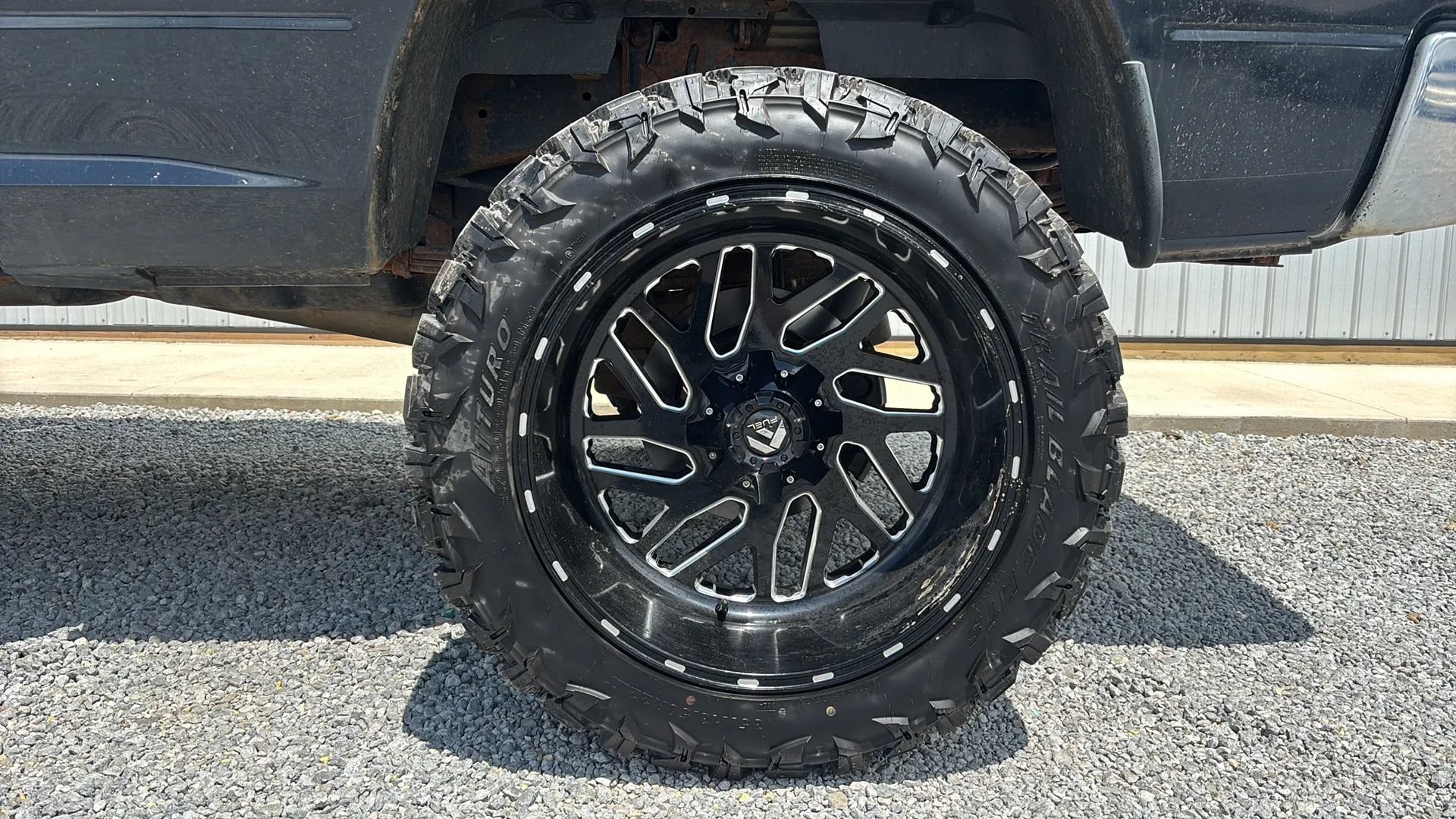 Used 2012 RAM 2500 ST w/ Chrome Appearance Group AWD/4WD image 2