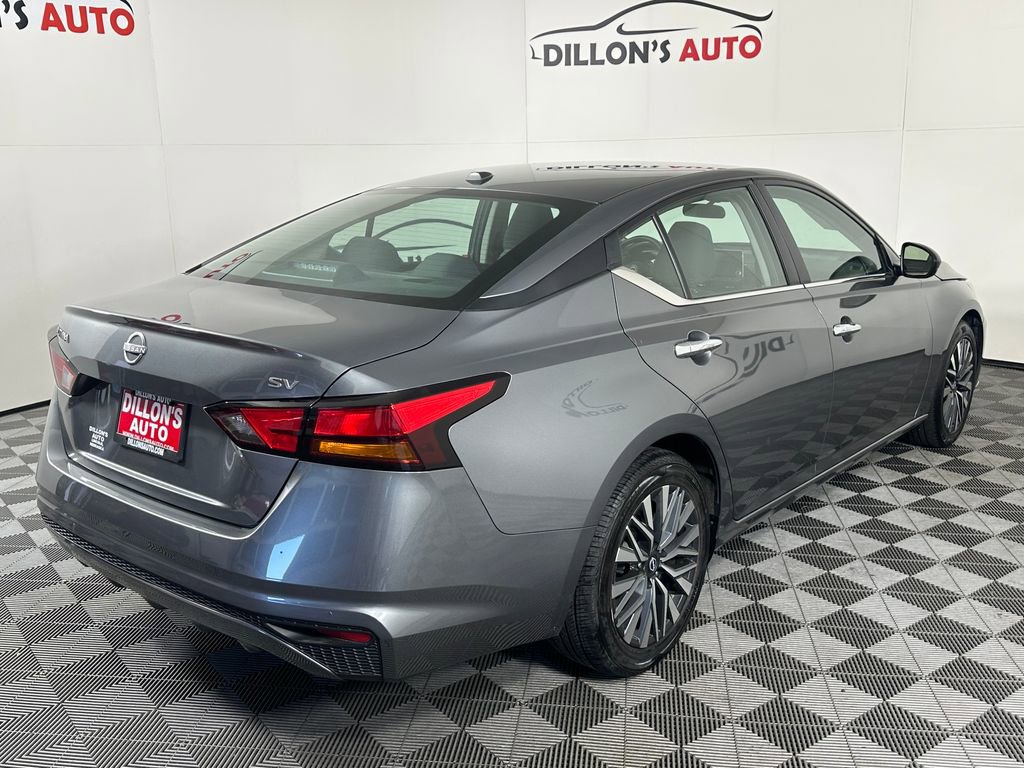 Used 2024 Nissan Altima 2.5 SV FWD image 7