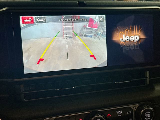 Used 2024 Jeep Wrangler Sahara w/ Technology Group image 15