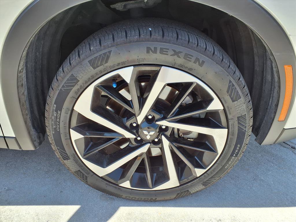 Used 2022 Mitsubishi Outlander ES image 7