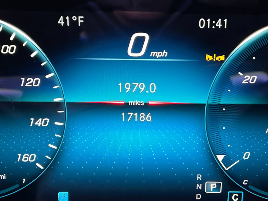 Used 2023 Mercedes-Benz E 350 4MATIC Sedan image 5