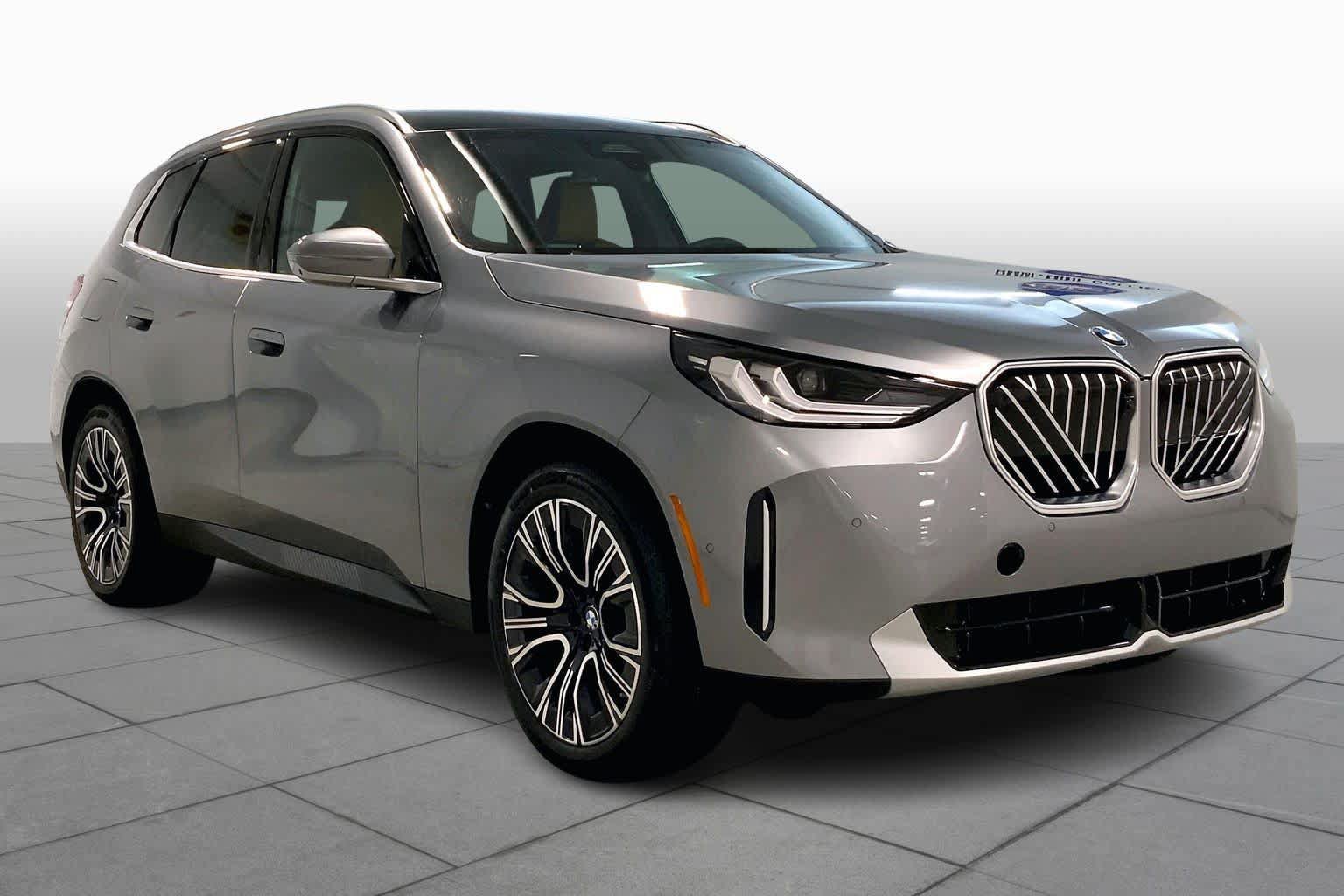Used 2026 BMW X3 xDrive30i w/ Premium Package AWD/4WD image 2