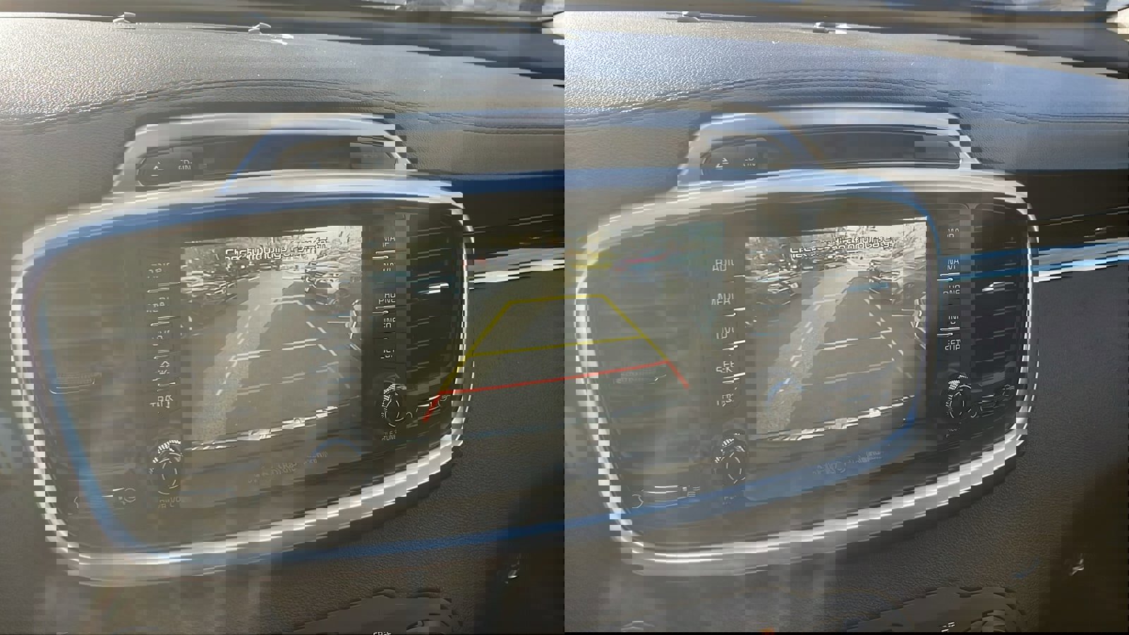 Used 2017 Kia Sorento SX image 17