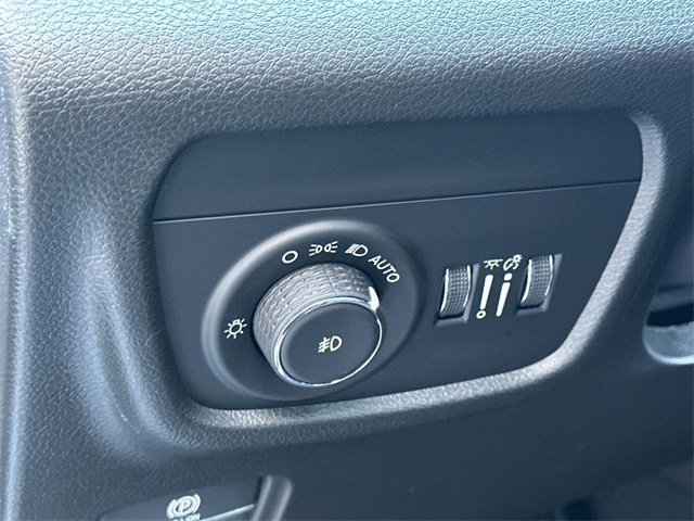 New 2025 Jeep Grand Cherokee L Overland w/ Luxury Tech Group IV image 26