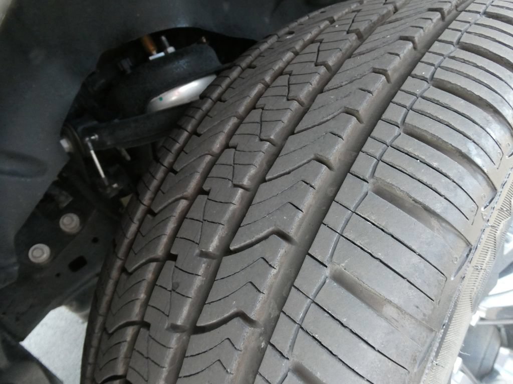Used 2023 RAM 1500 Limited AWD/4WD image 12
