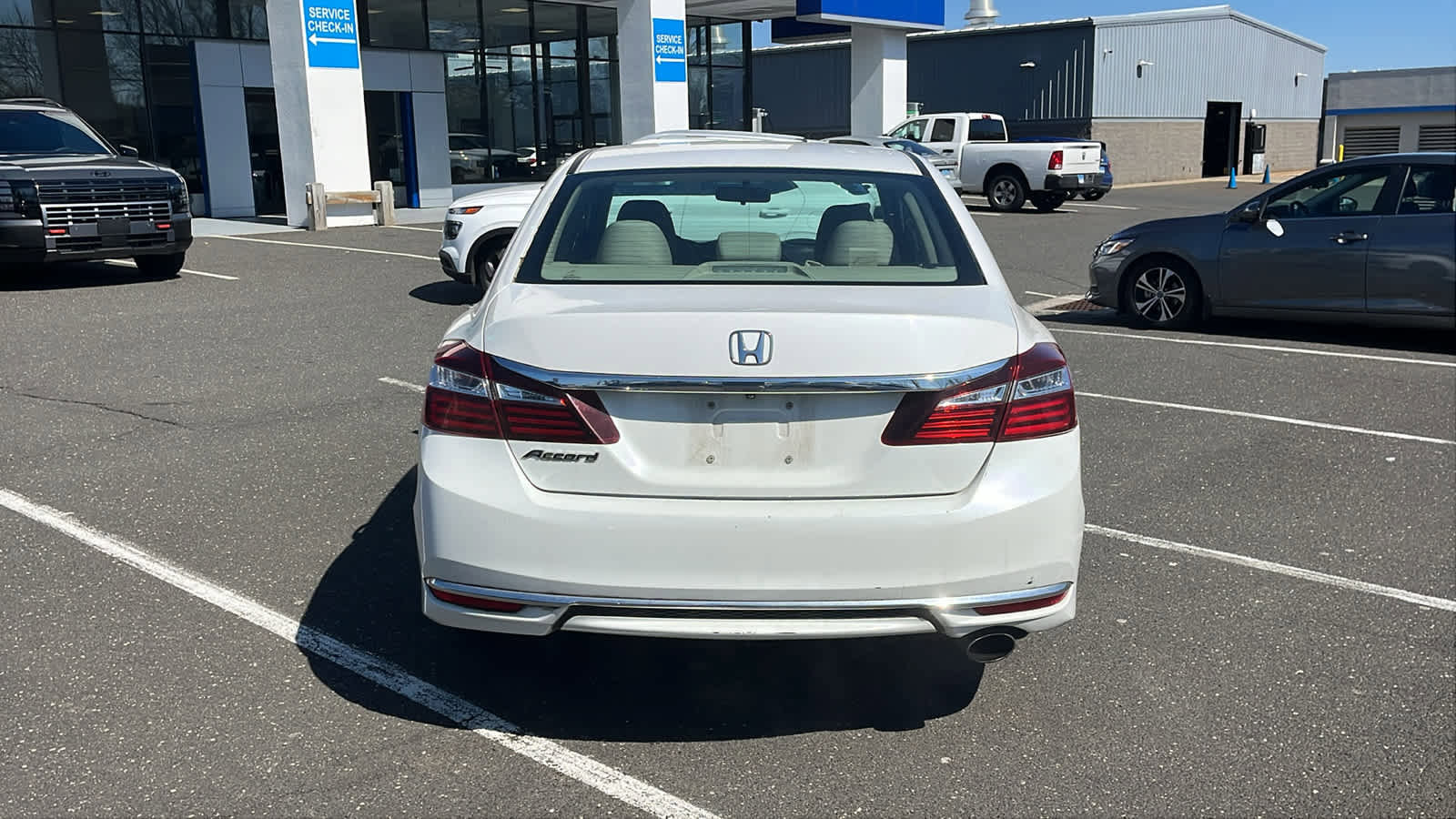 Used 2016 Honda Accord LX image 5