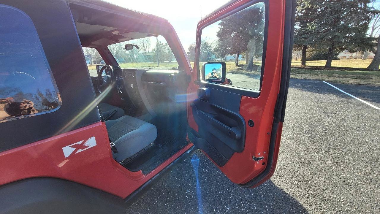 Used 2007 Jeep Wrangler Rubicon AWD/4WD image 9