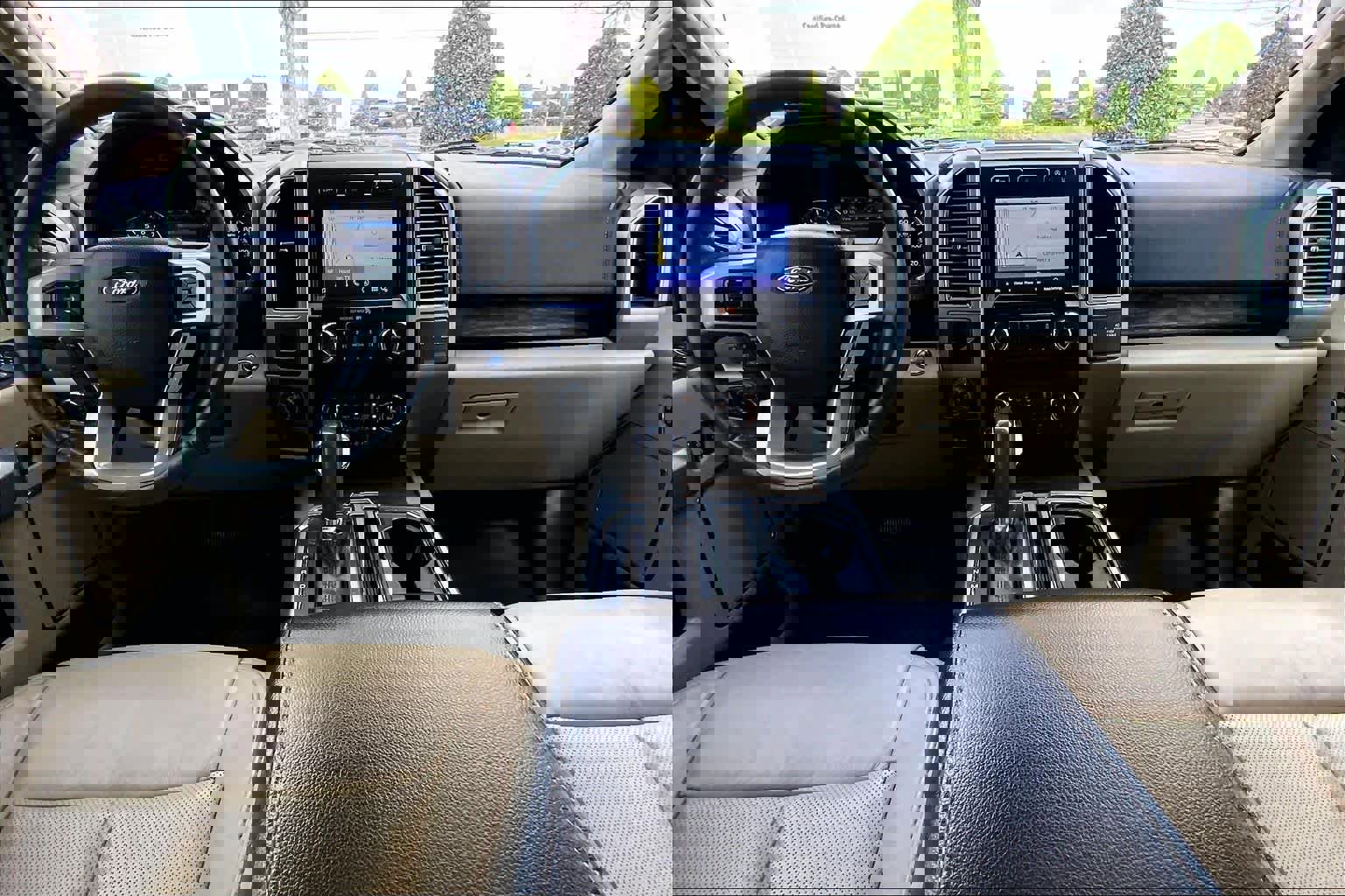 Used 2020 Ford F150 Lariat w/ Equipment Group 501A Mid image 13