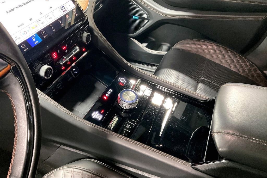 Used 2022 Jeep Grand Cherokee L Summit image 17